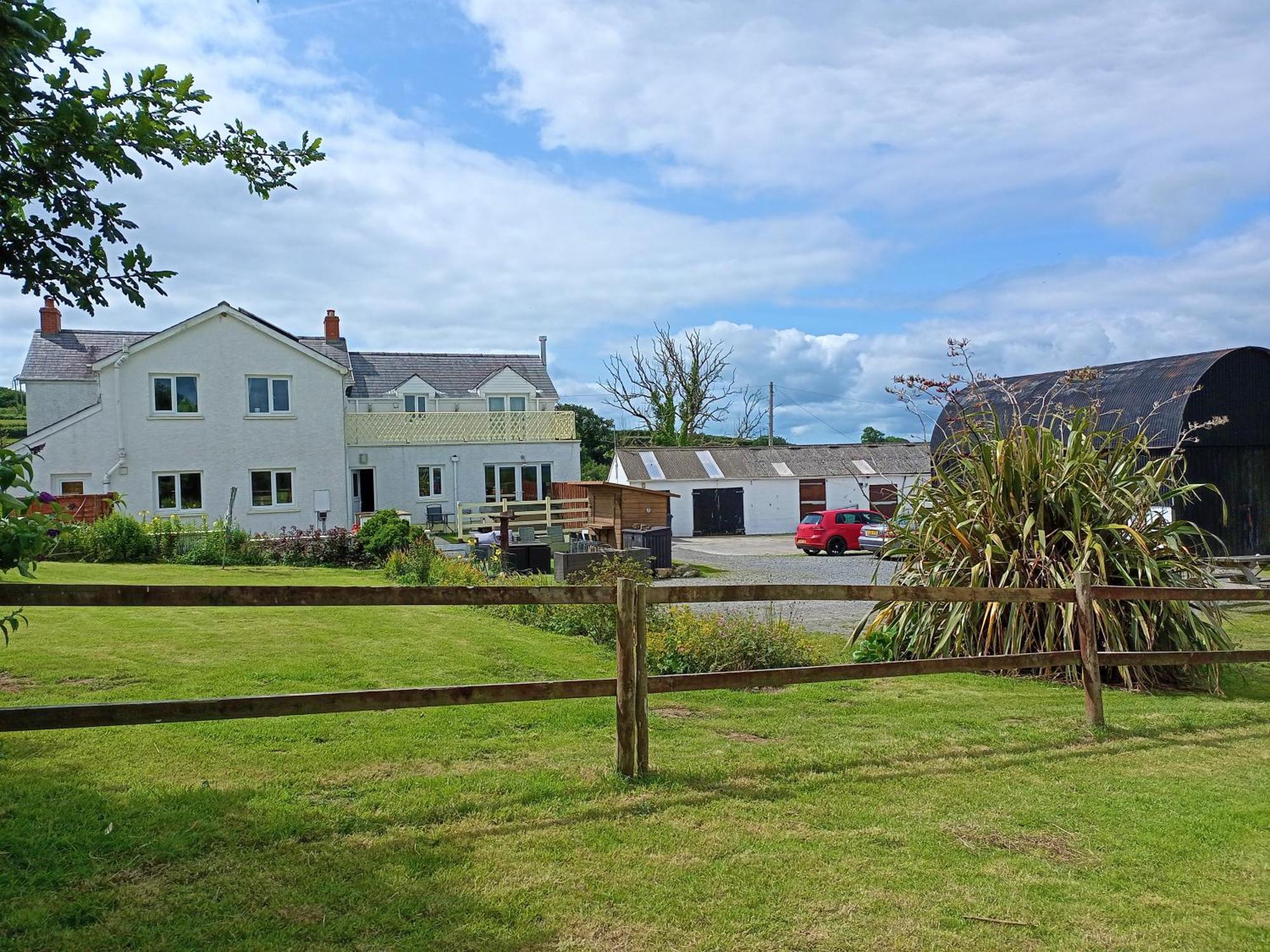Hotel Pantysgyfarnog Near Carmarthenshire Pembrokeshire Exteriér fotografie